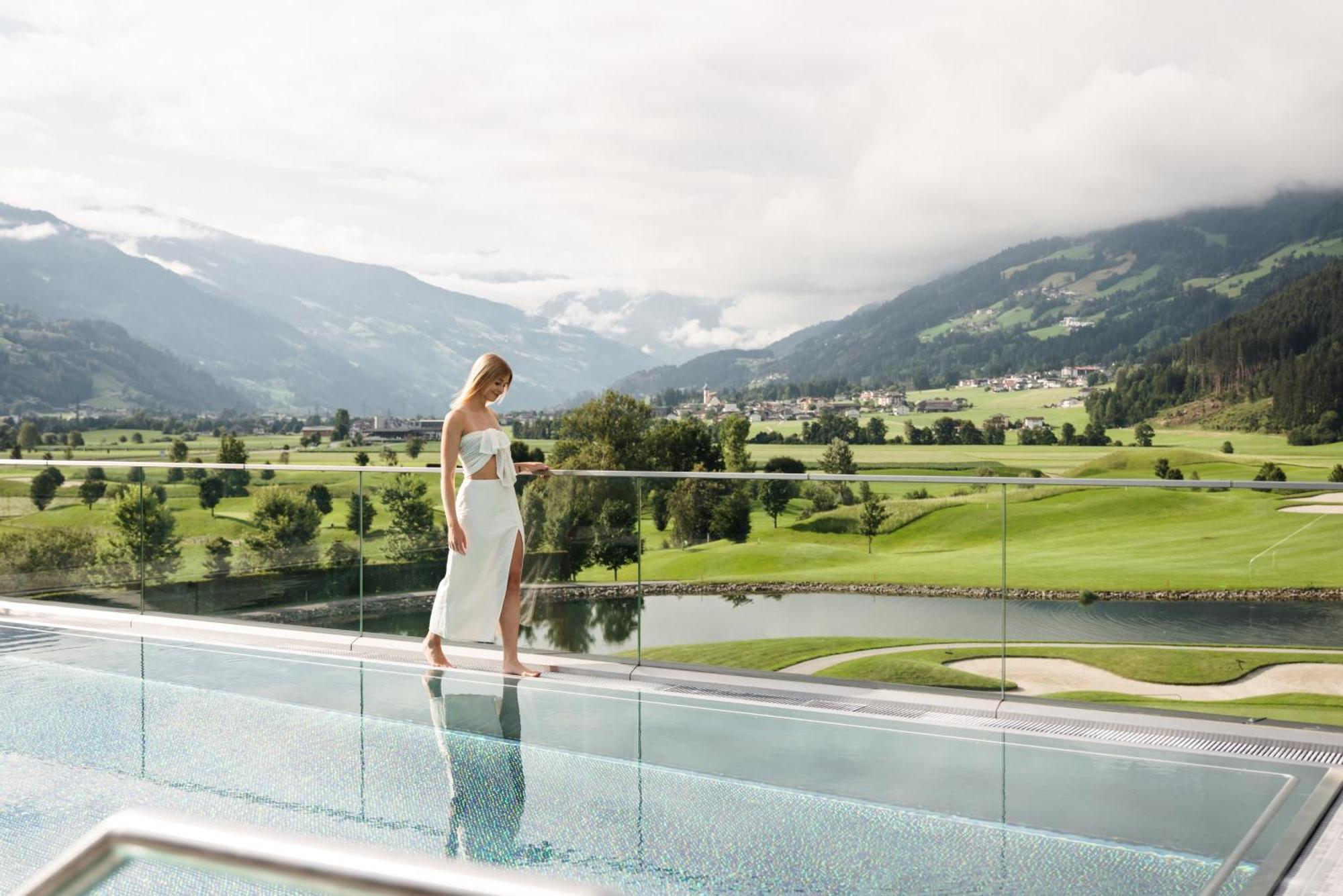 Sportresidenz Zillertal Hotel Uderns Exterior photo